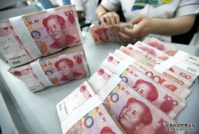 “離柜概不負(fù)責(zé)”？銀行錯將50萬轉(zhuǎn)成500萬，客戶要歸還嗎？